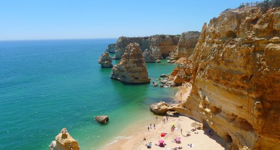 Algarvė - auksinių paplūdimių ir uolėtų pakrančių rojus Portugalijoje!