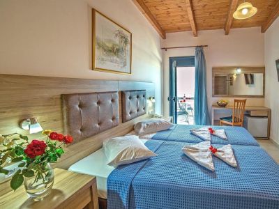  Blue Aegean Hotel & Suites 4* 