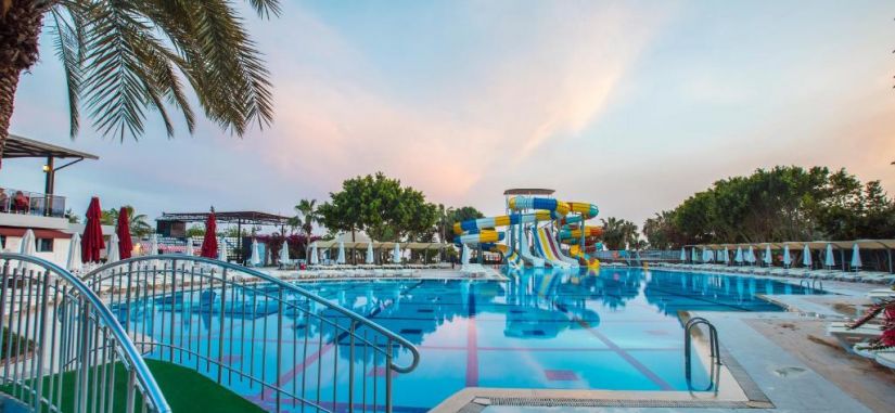 Vasarą užbaikite Turkijoje puikiame Meridia Beach viešbutyje!