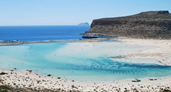 IŠANKSTINIAI PARDAVIMAI! Praleiskite 2021 m. pavasario atostogas keturių jūrų skalaujamoje saloje - Kretoje!