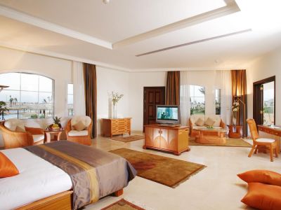 Jolie Ville Royal Peninsula Hotel & Resort 5*
