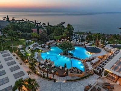  Mediterranean Beach Hotel 4*