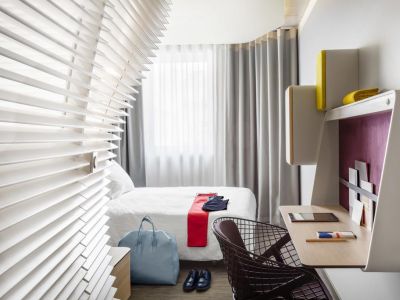 Okko Hotels Cannes Centre 4*