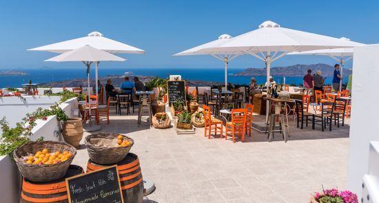 Santorini - trumpos atostogos romantiškiausioje Graikijos saloje!
